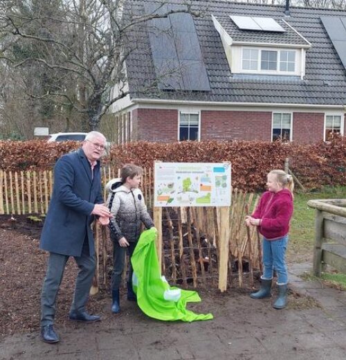 Voedselbosje bij Kindcentrum Immanuël is feestelijk geopend.